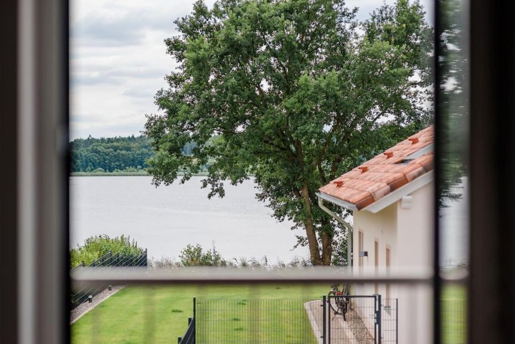 5 Sterne-Ferienhaus Eisvogel Am See Mit Sauna Und Kamin คราโคอัมเซ ภายนอก รูปภาพ
