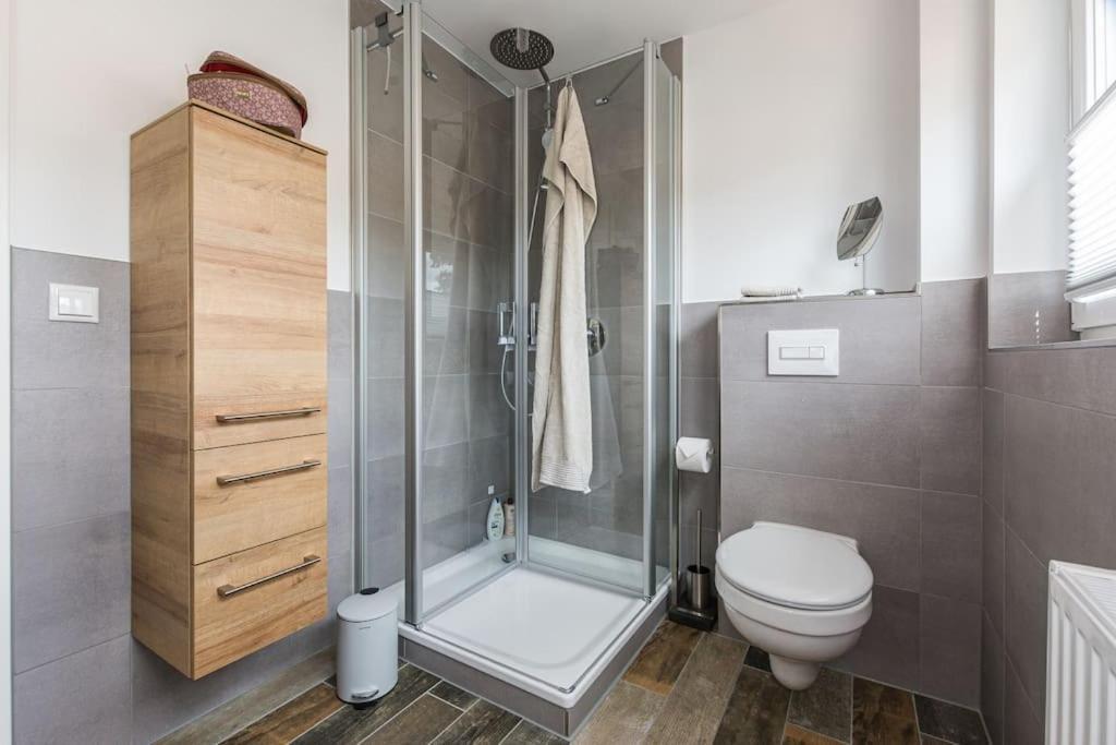 5 Sterne-Ferienhaus Eisvogel Am See Mit Sauna Und Kamin คราโคอัมเซ ภายนอก รูปภาพ